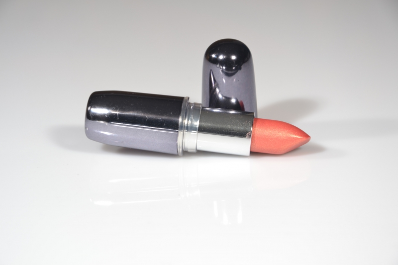 esthetique-MAZAUGUES-min_lipstick-273109